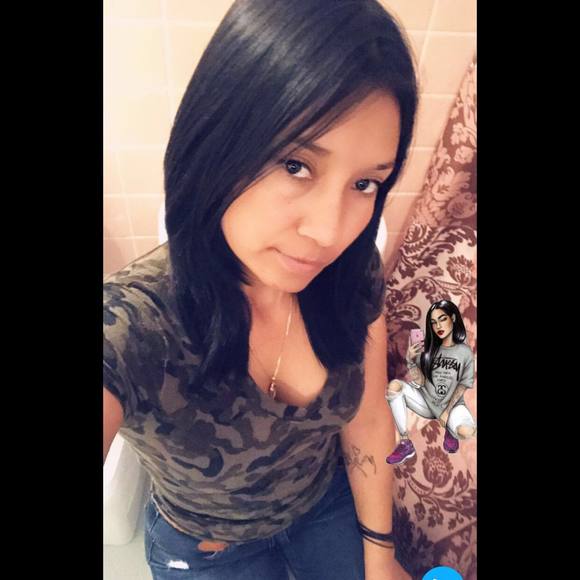 Meet your Posher, Yanely - Picture 1 of 1